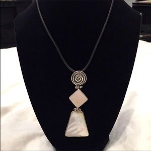 950 silver Peruvian Necklace NWOT